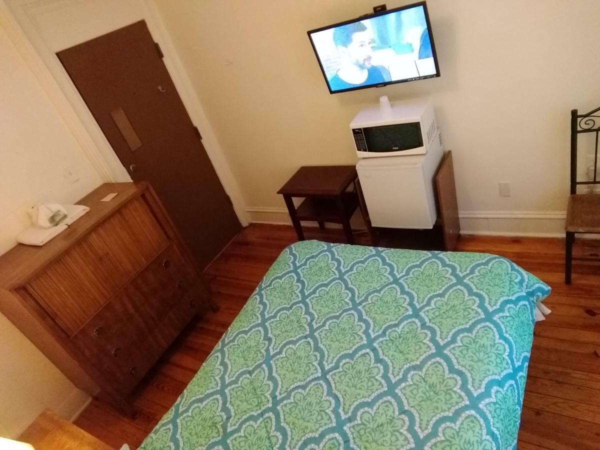 Cappuccio Hotel Keansburg 외부 사진